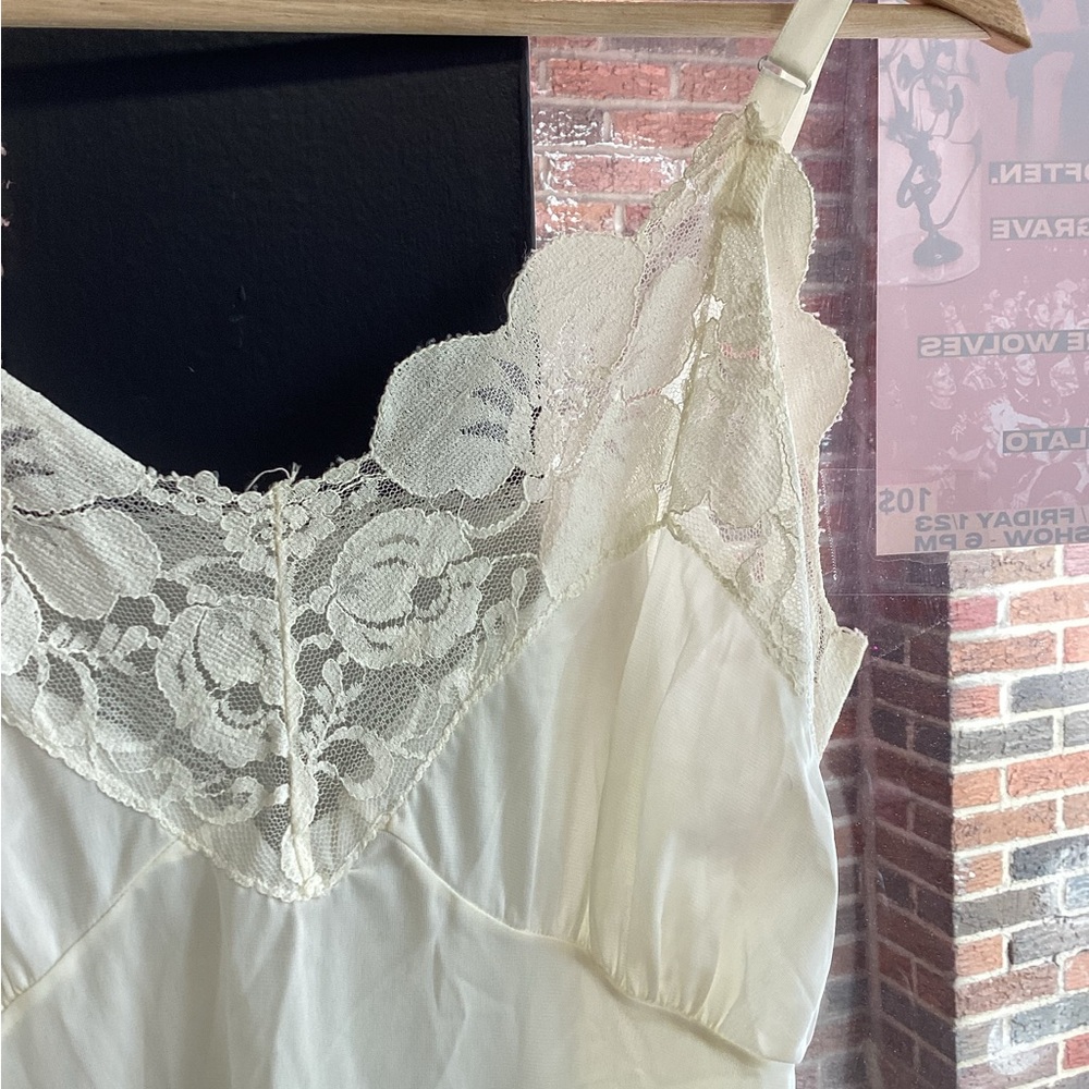 Vintage Elegant White Lace Slip Dress - Picture 2 of 5